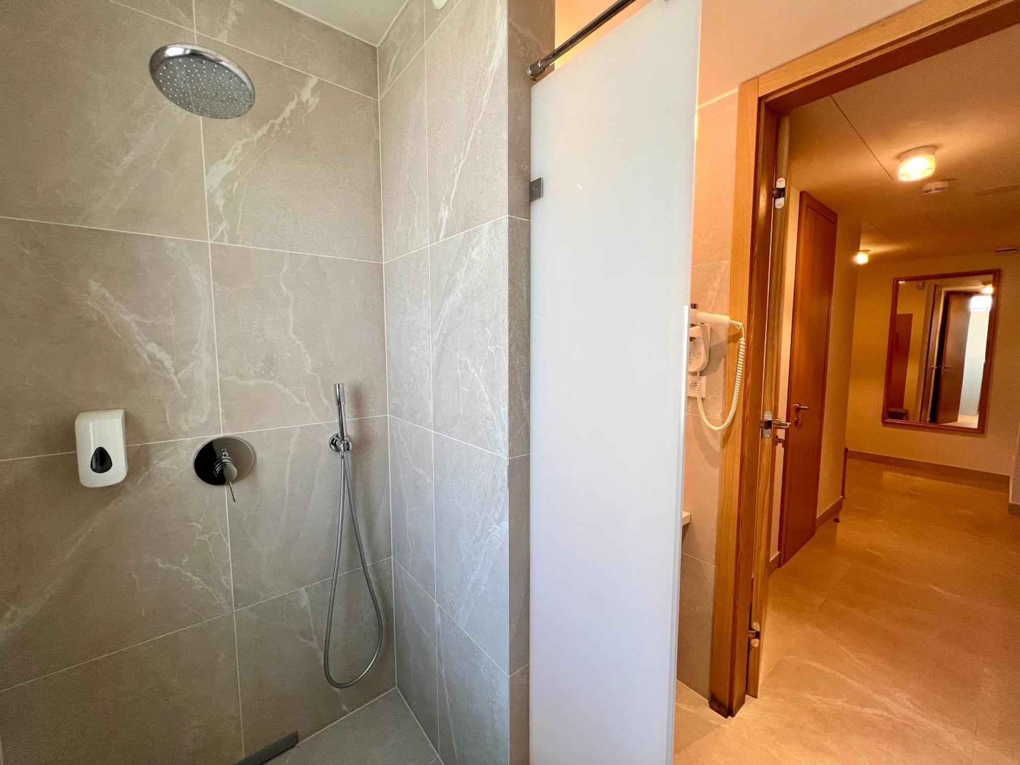 Hotel Raj Zdravia Bratysława Zewnętrze zdjęcie
